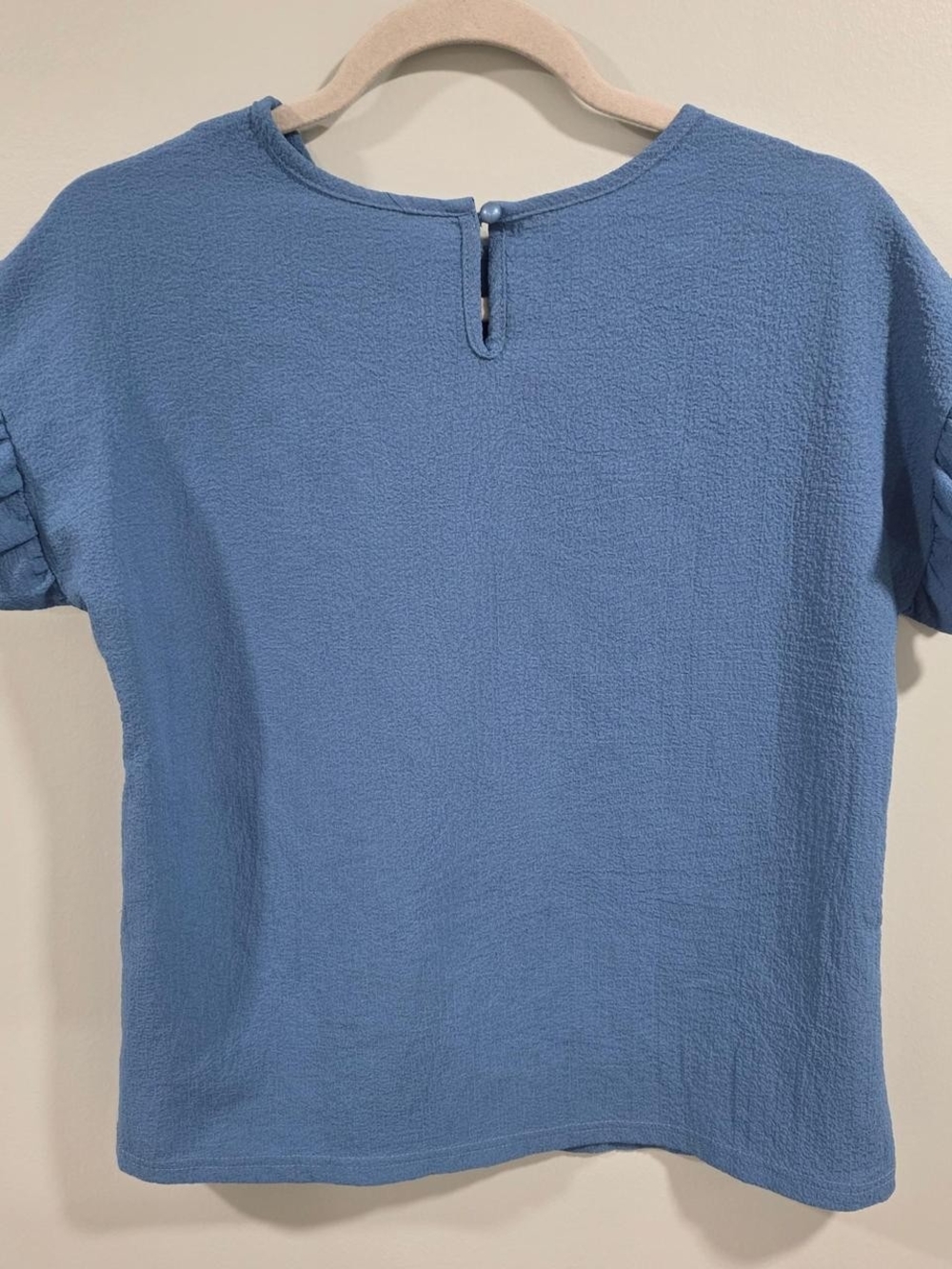Source Unknown Powder Blue Ruffle Sleeve Blouse - Picture 2 of 5